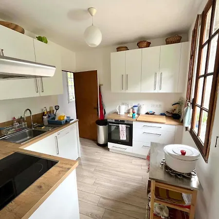 Valfregue, Grande Maison Familiale