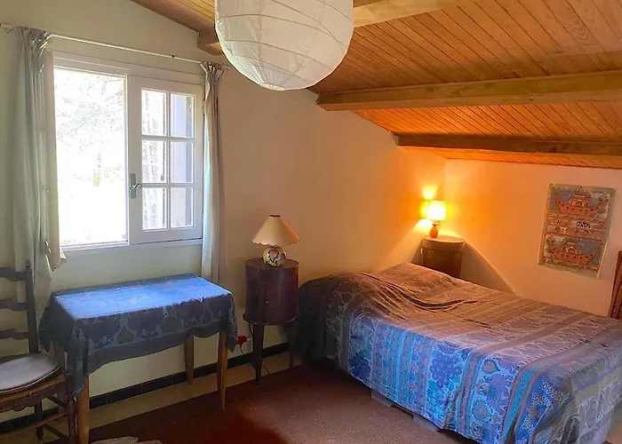 Valfregue, Grande Maison Familiale
