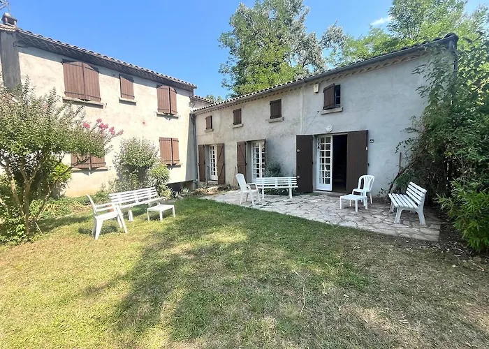 Valfregue, Grande Maison Familiale Holiday home