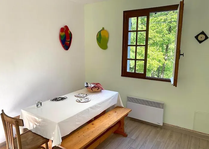 Holiday home Valfregue, Grande Maison Familiale